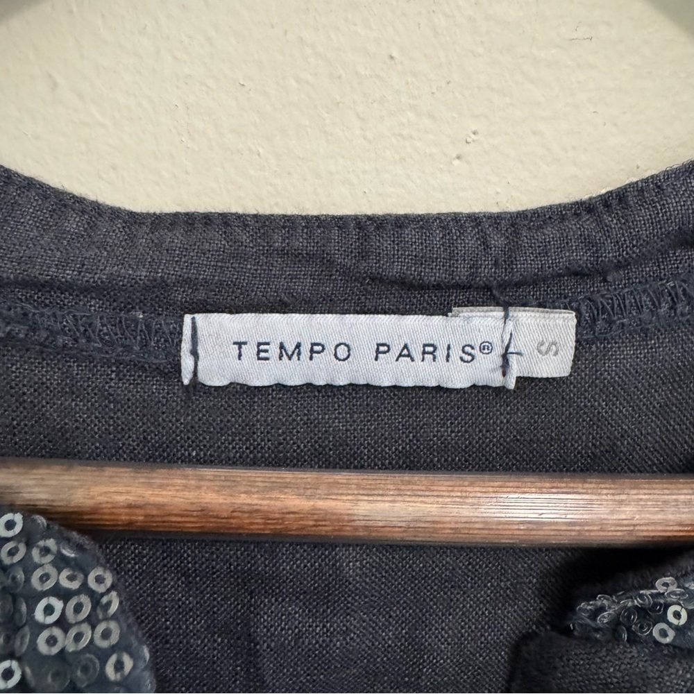 Tempo Paris Grey Linen Pineapple Sequin Top - Picture 2 of 6